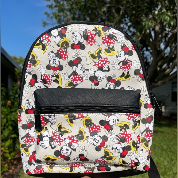 BIOWORLD Disney Minnie Mouse Backpack main image 4